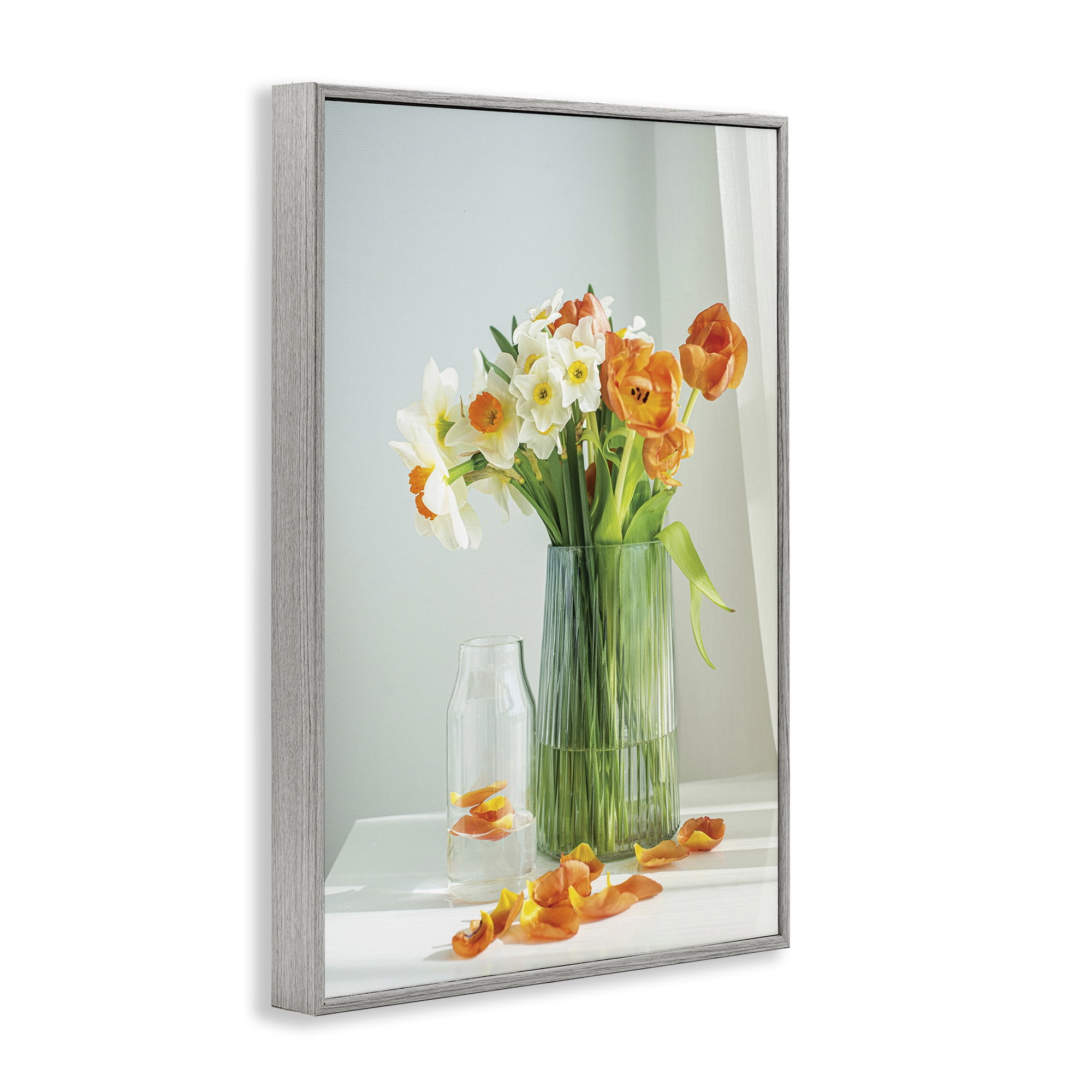 Stupell Industries Daffodil Still Life Botanical & Floral Photography Gray Framed Art Print Wall Art, 20 x 30