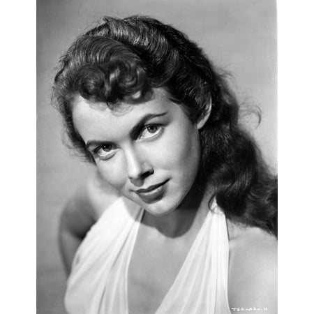 Vanessa Brown Portrait in Classic Photo Print (24 x 30) | Walmart Canada