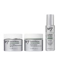 thumbnail image 1 of Set de cuidado de la piel No7 Future Renew Damage Reversal con sérum de 10 ml, 1 of 9