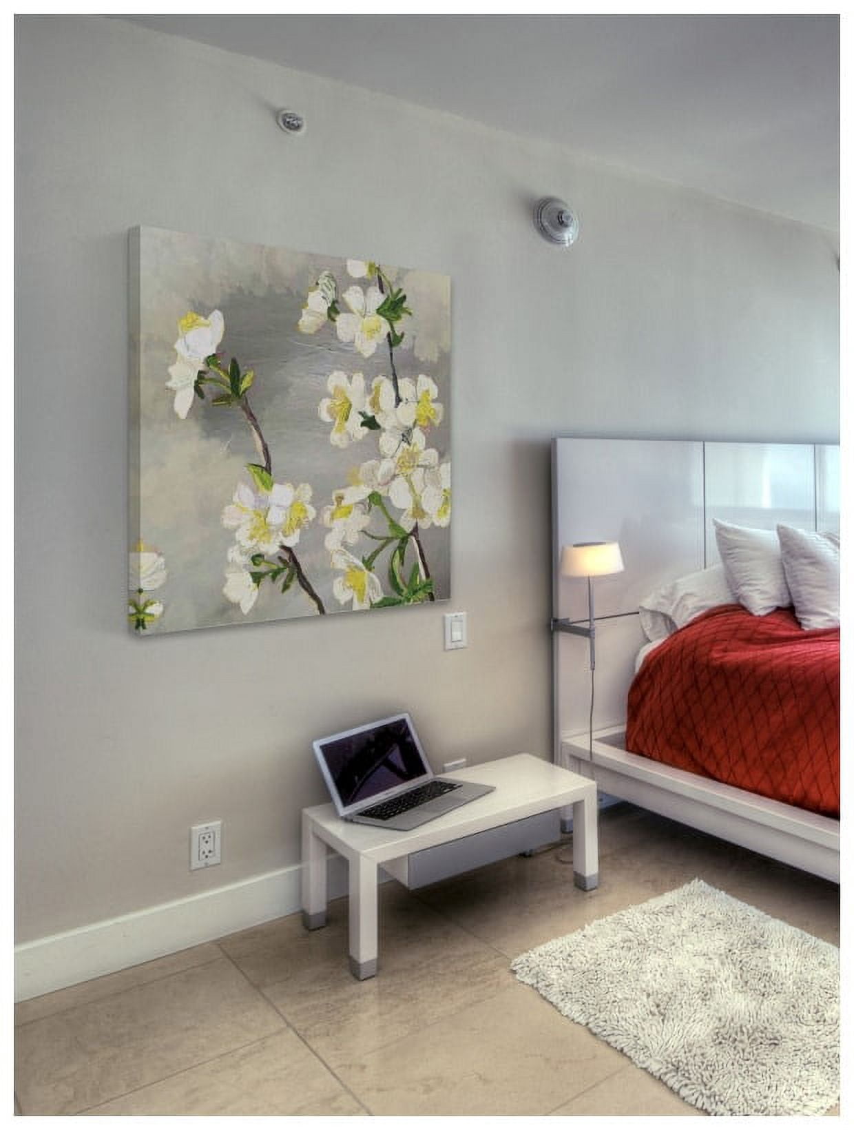 Marmont Hill "Silver Background" Painting Print on Canvas