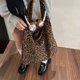 thumbnail image 3 of Bolso Mano Casual para Mujer Con Bolsillo Interior Compras Nailon, 3 of 9