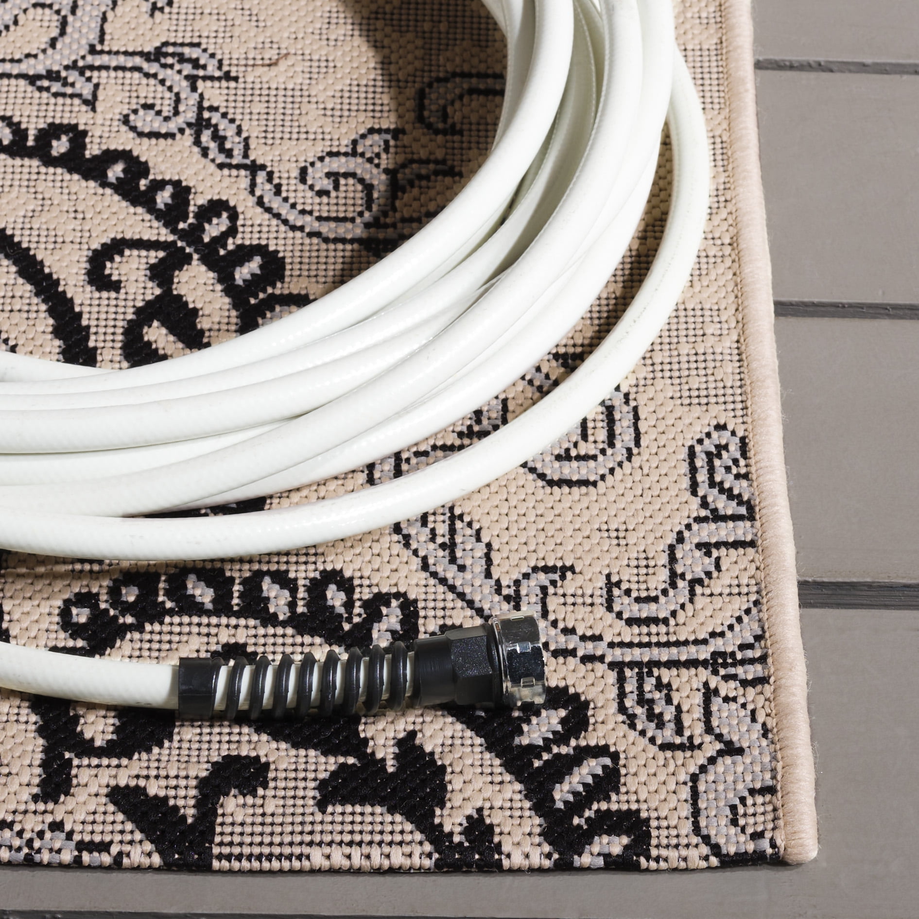 Safavieh Courtyard Penelope Damask Indoor/Outdoor Area Rug, Creme/Black, 7'10" x 7'10" Square