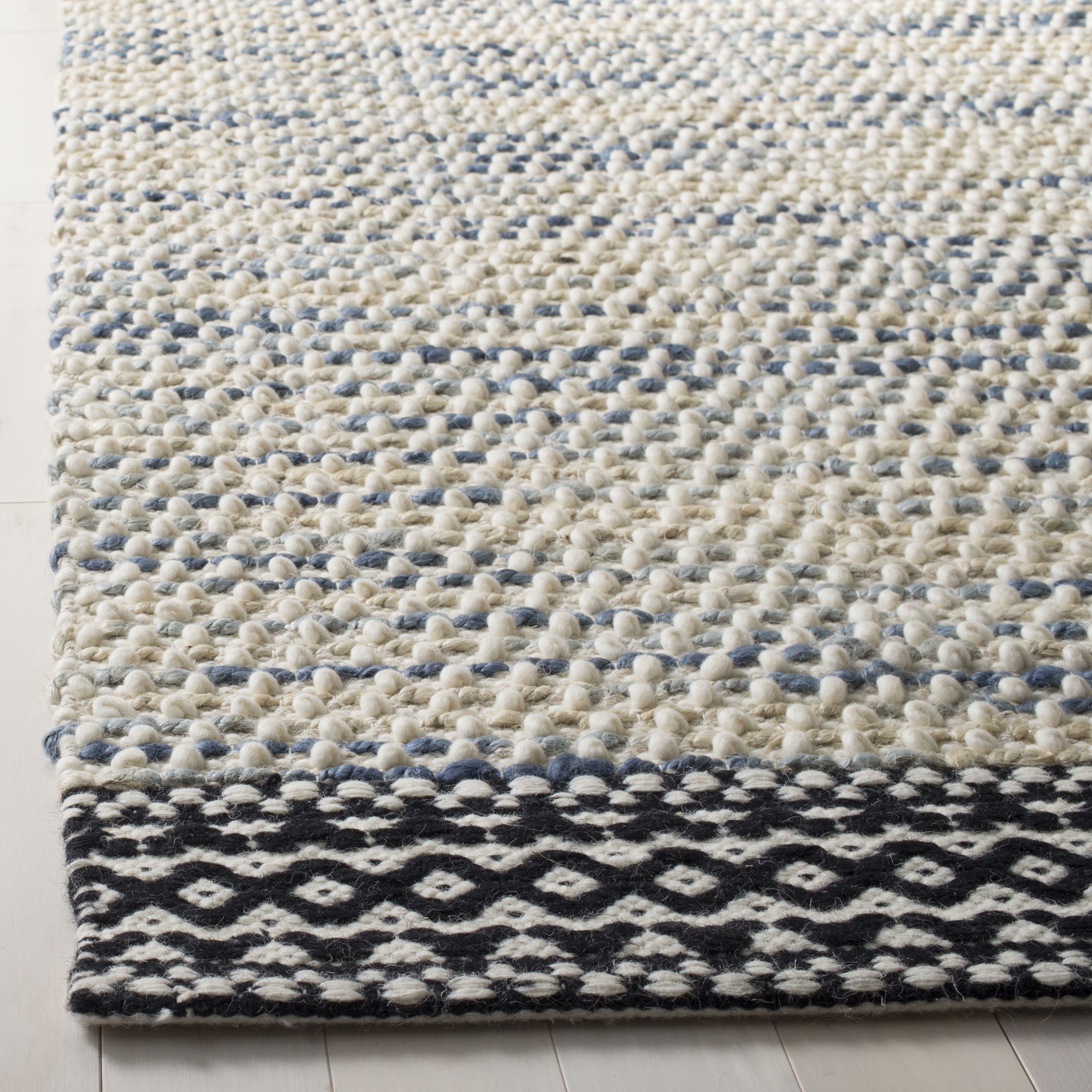 SAFAVIEH Natura Briar Braided Striped Runner Rug, Black/Ivory, 2'3" x 8'
