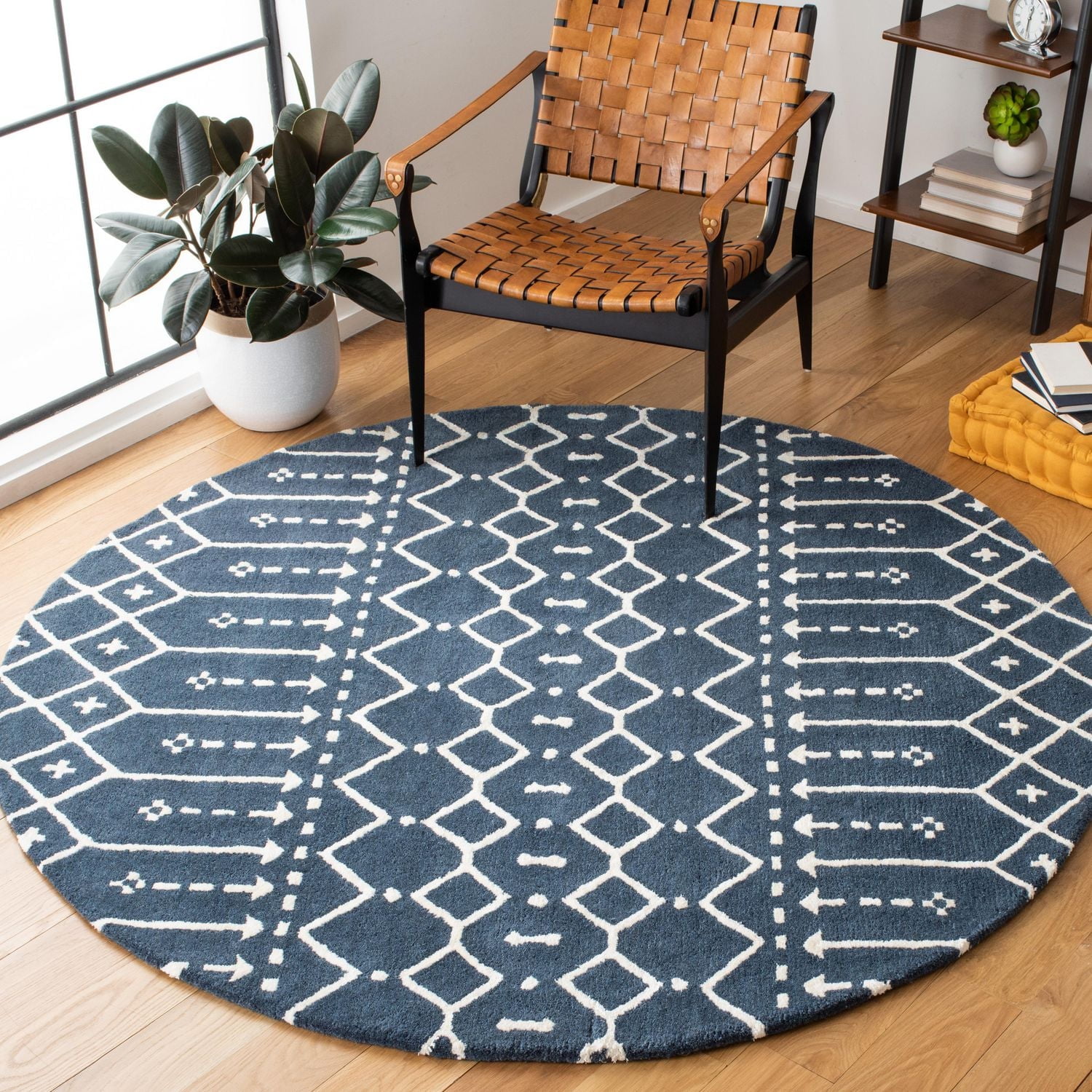 Safavieh Himalaya Darin Geometric Area Rug