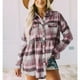 thumbnail image 3 of Camisa de manga larga con botones para mujer, blusa a cuadros con hombros caídos y cuello vuelto, Tops con bolsillo tipo parche, cuadros rosas XL, 3 of 6