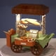 thumbnail image 5 of Camión de helados y juego de juguetes de pan | Juego de carrito de comida iluminado con accesorios | Furgoneta de postres Pretend Play | Plástico | Compartimentos de almacenamiento | 13x13x6.5cm | 1, 5 of 5