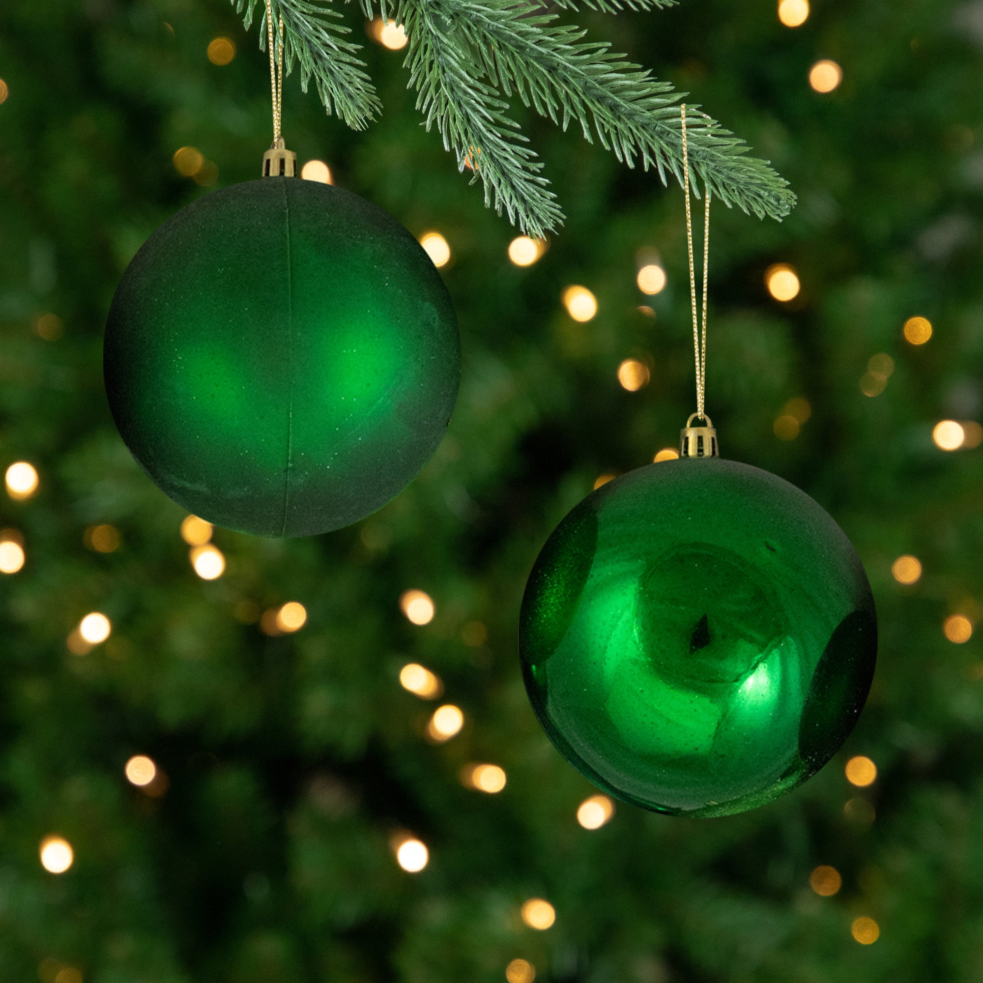 Northlight 12ct Shatterproof 4-Finish Christmas Ball Ornament Set 4" - Green