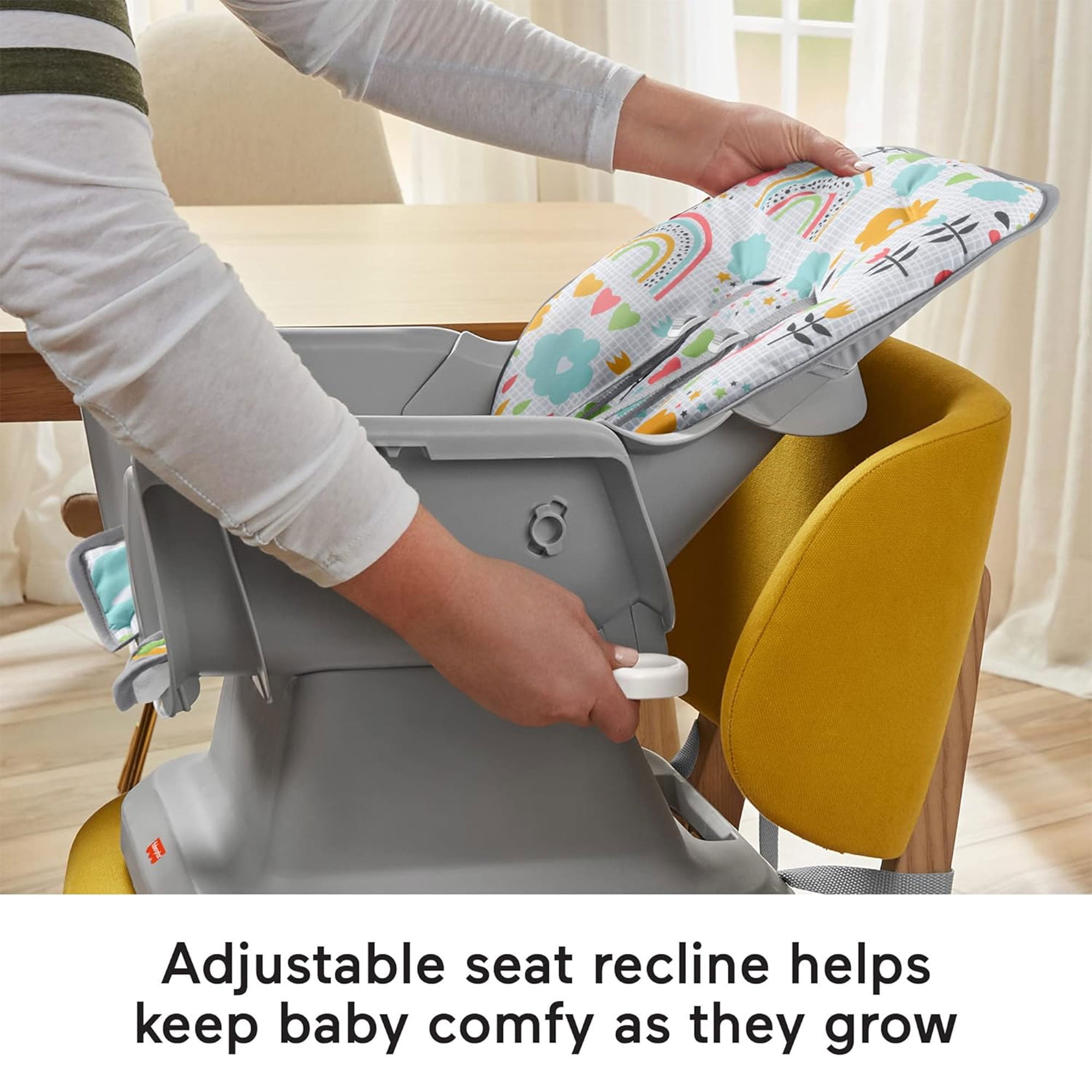 Fisher-Price SpaceSaver Simple Clean High Chair with Wraparound Deep-Dish Tray, Removable Tray Liner, 3 Recline Positions