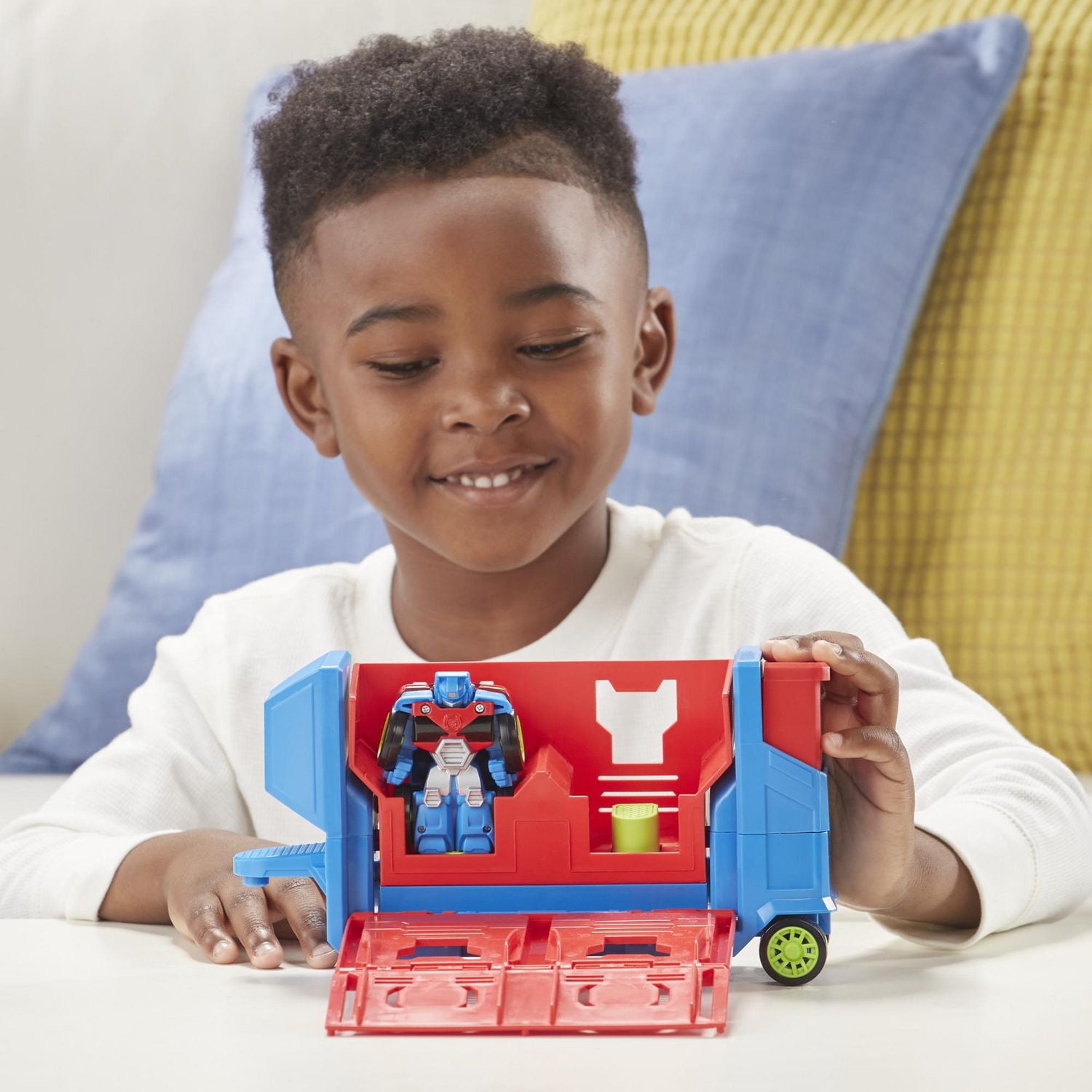 Playskool Heroes Transformers Rescue Bots Academy Flip Racers Optimus Prime Launcher Trailer