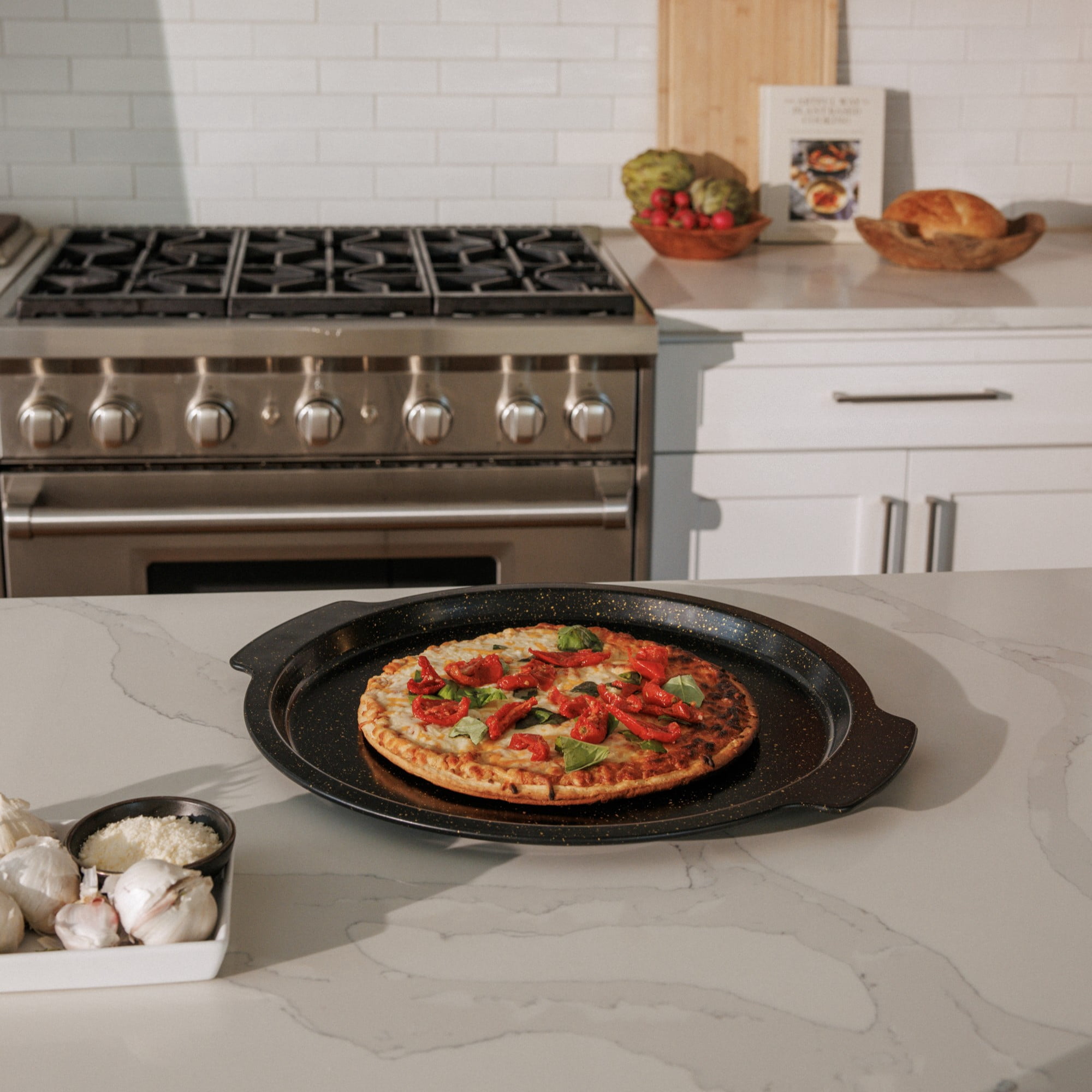 Thyme & Table 14" Non-Stick Pizza Pan - Black