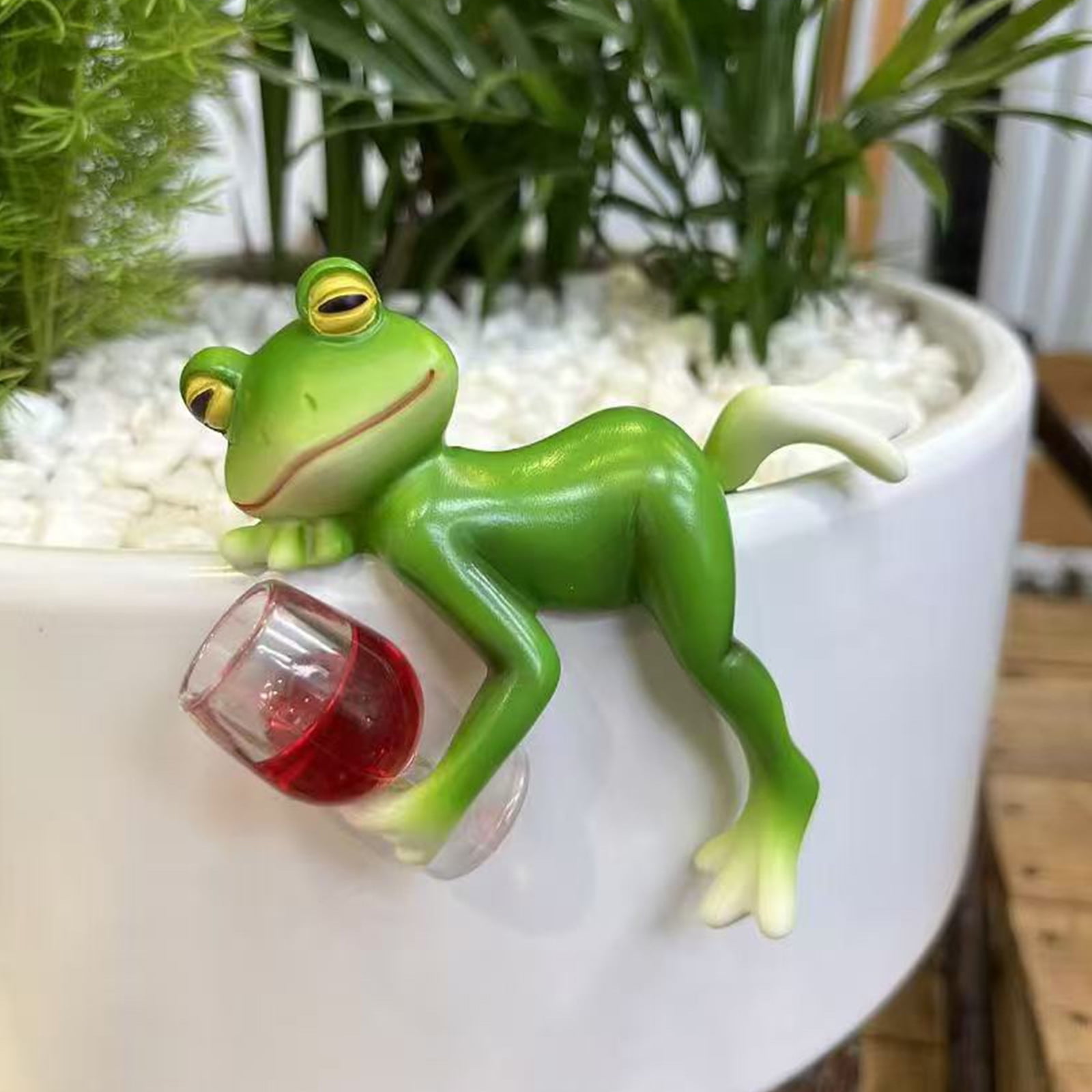 Tipsy Frogs Figurines Flower Pots Huggers Frogs Sculptures Outdoor Garden Statue Plant Pots Decorations Gift