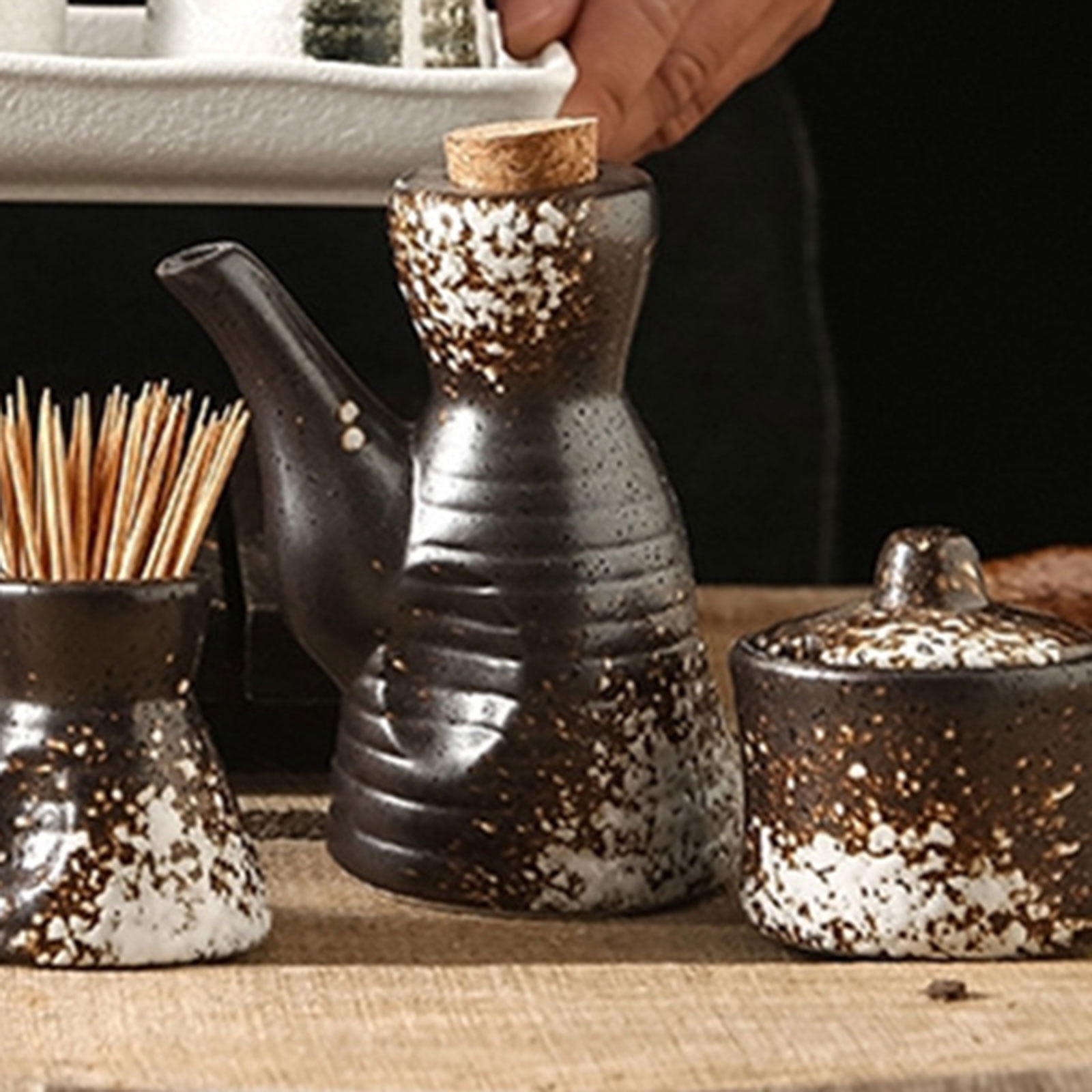Ceramic Soy Sauce Dispenser, Traditional Japanese Kitchen Cooking Tools,Condiment Storage Jar For Storage Oil Vinegar Coffee Syrups