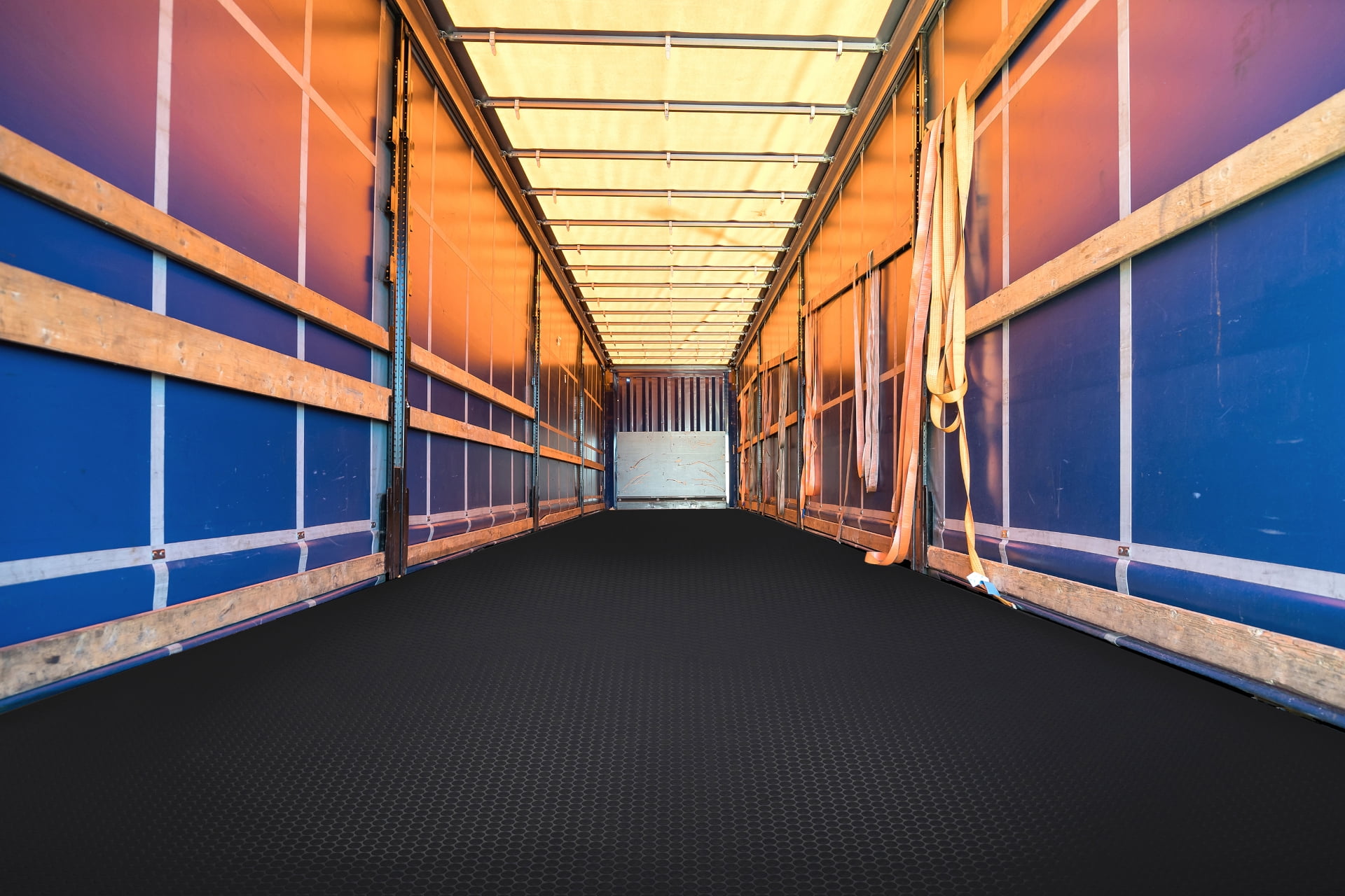 G-Floor Vinyl Small Coin Trailer Flooring Cover - Midnight Black
