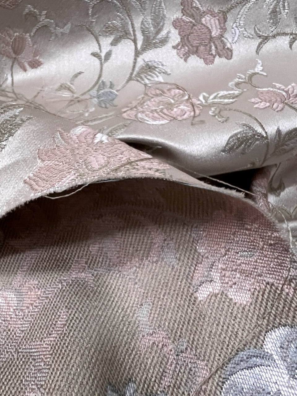 Decora Furnishings Luxurious Woven Brocade Jacquard Floral Design Heavy Duty Fabric for Upholstery, Sofa, Cushion, Chair, Furniture, Craft - Width 54 inches - Fabric by The Yard (Pink)