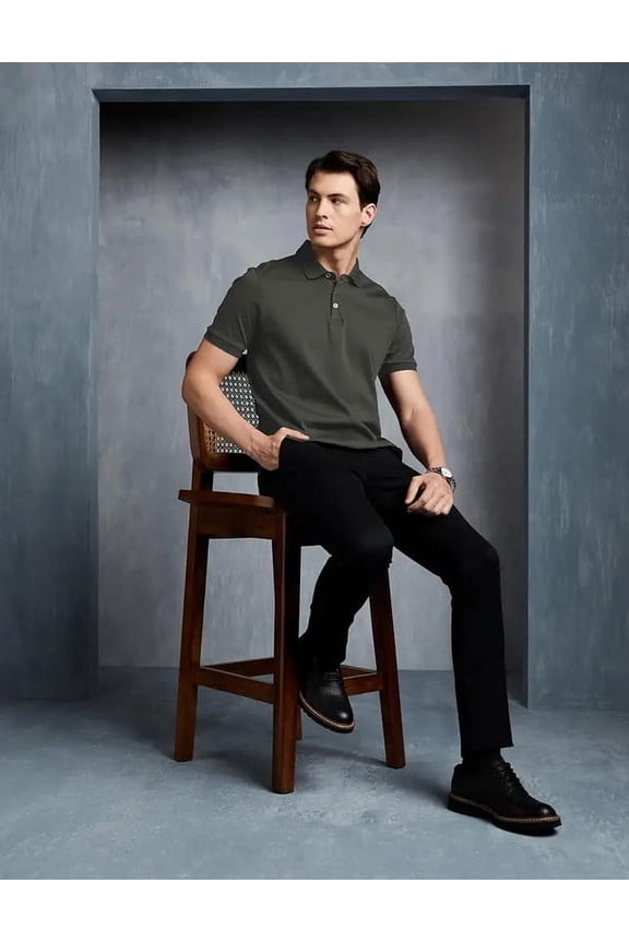 Men's Henna Green Solid Polo Collar T-Shirt Short Sleeves Plain Regular Fit