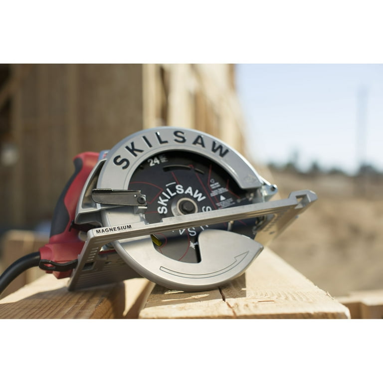 Free Shipping SKILSAW Sidewinder 15 Amp 7 1 4 Inch Light Weight Circular Saw with SKILSAW Blade SPT67WL 01 Walmart Walmart