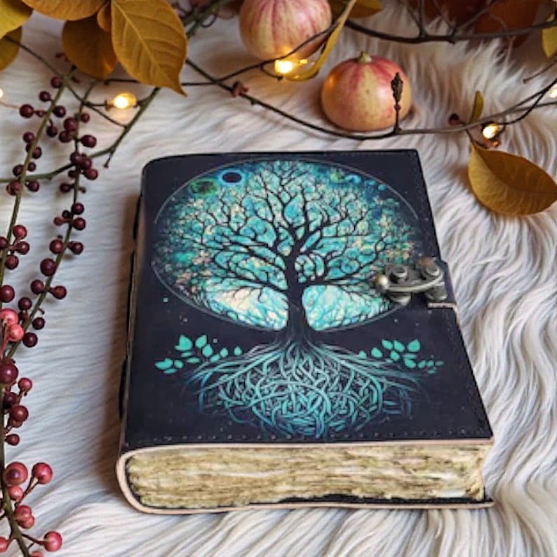 Handmade Leather Journal 5x7 Inch – Tree of Life Design, 200 Deckle-Edge Pages, Vintage Lock Closure, Rustic Writing Notebook, Sketchbook & Gift Diary