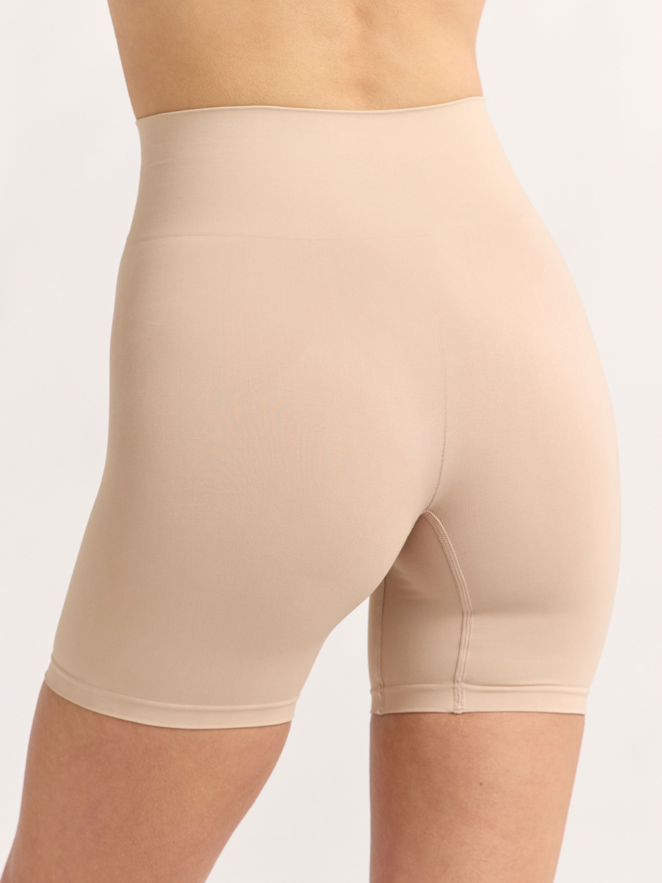 Joyspun Women's Everyday Seamless Bike Shorts, 6'' Inseam, Sizes S-XXXL