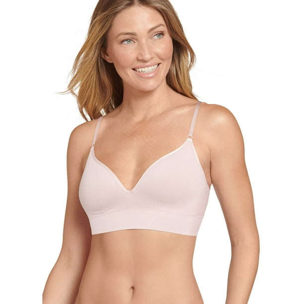 This bra features breathable and seam-free cups that provide a
