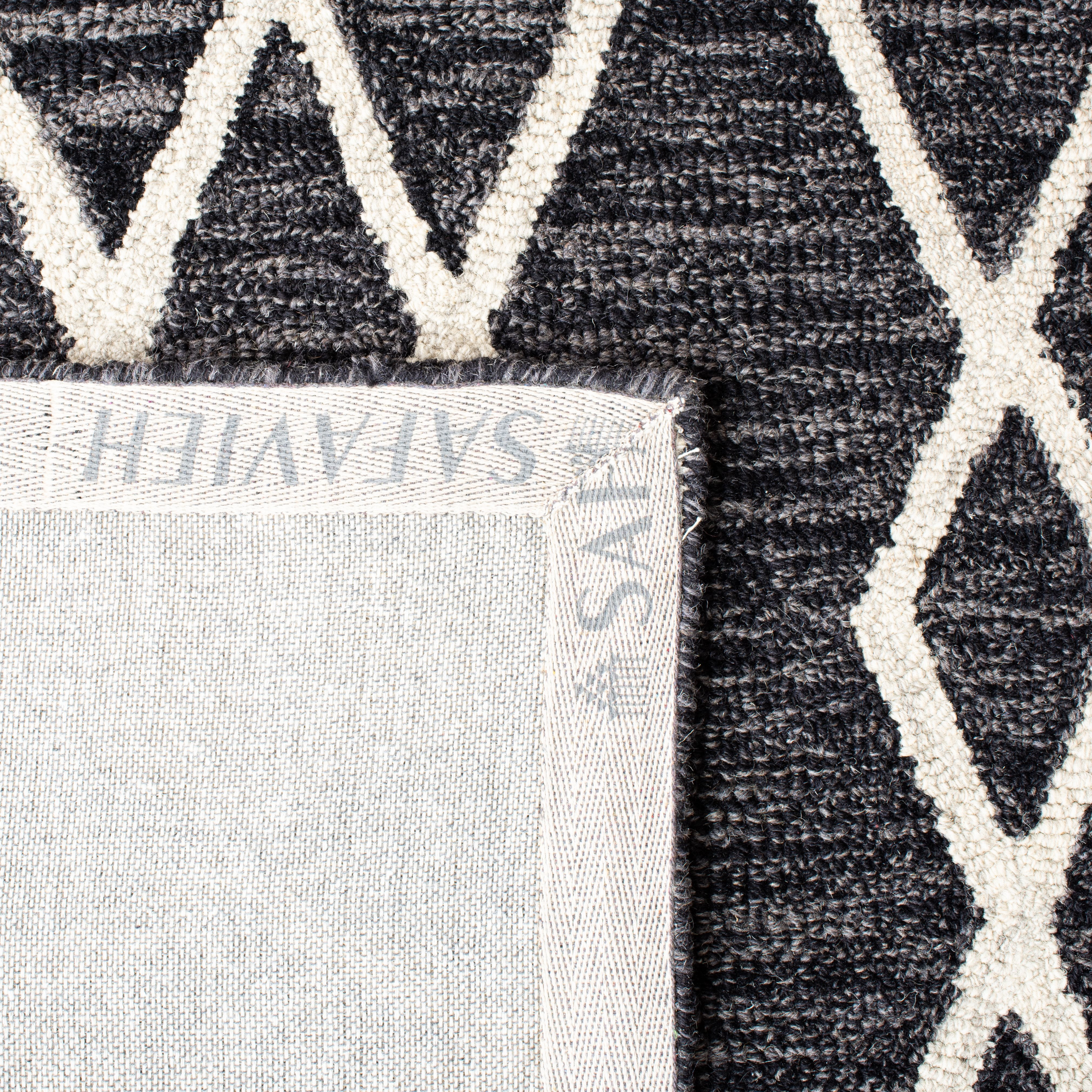 SAFAVIEH Micro-Loop Donella Geometric Wool Area Rug, Charcoal/Ivory, 2'6" x 5'