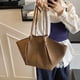 thumbnail image 4 of Bolso Enorgullecido Mujeres Color Sólido PU Cuero Compras (marrón Claro), 4 of 9