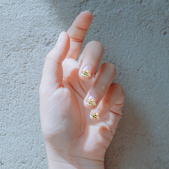 Mobutofu Bee Nail Charm Rhinestone Zinc Alloy for Professional Users 20Pcs