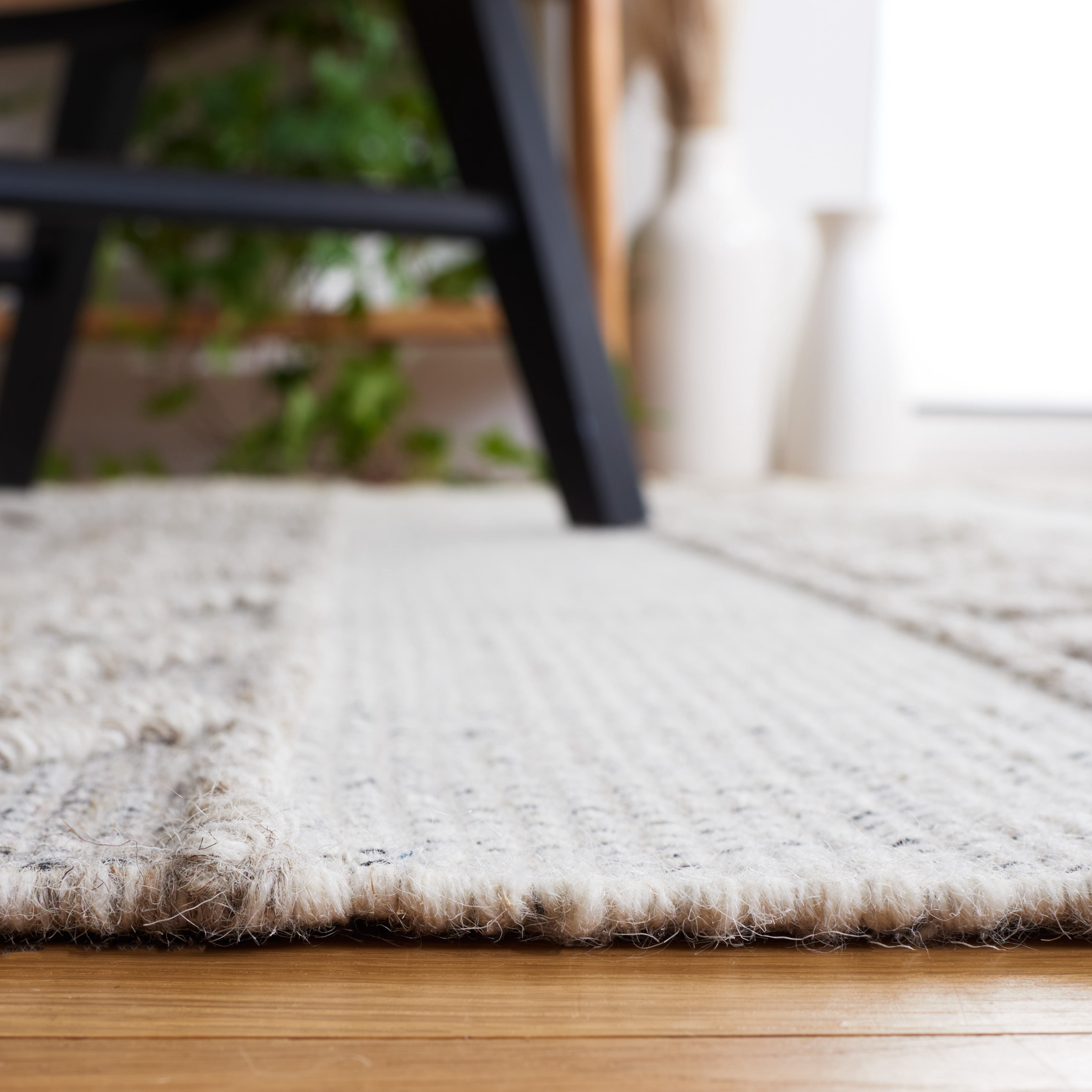 SAFAVIEH Vermont Xavier Trellis Runner Rug, Beige/Ivory, 2'3" x 9'