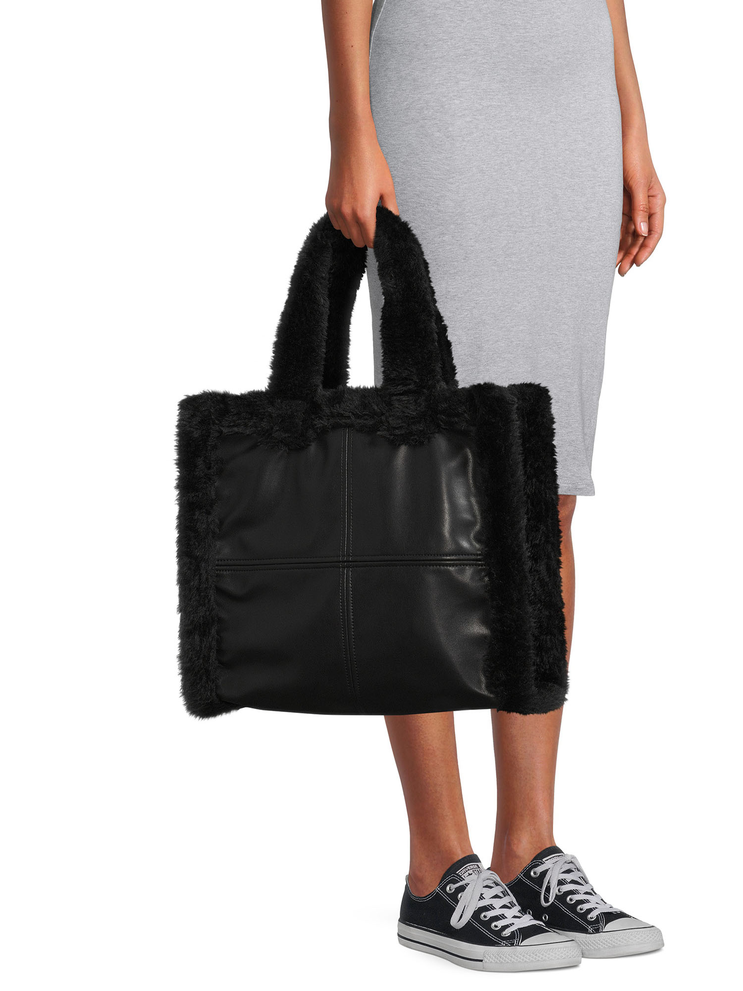 No Boundaries Women's Square Sherpa Tote Bag Black - Large