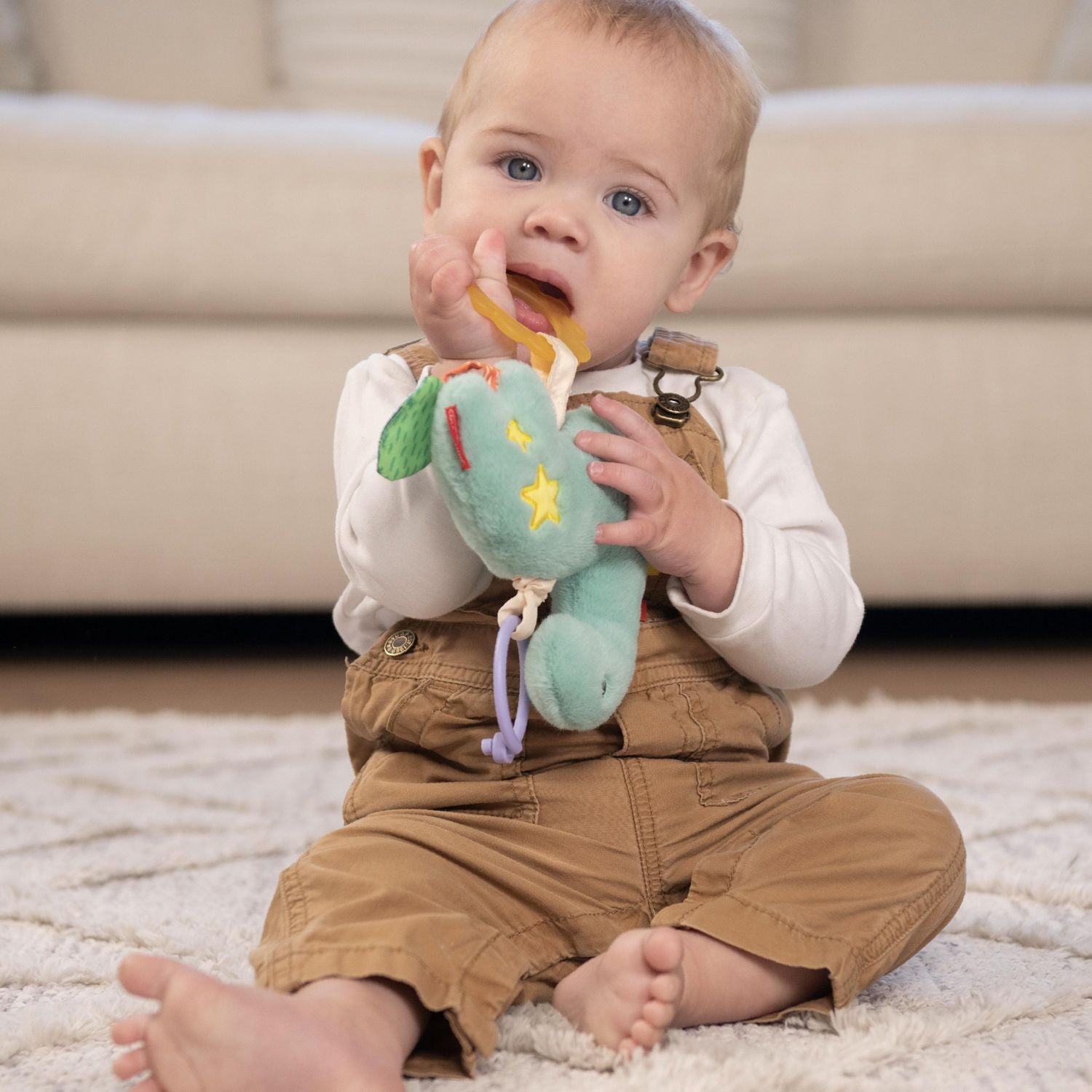 Infantino Pull & Shake Jittery - Dinosaur, Dinosaur toy