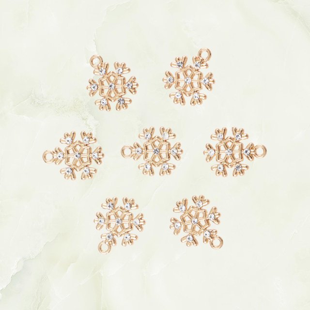 HEALEEP 10Pcs Stylish Snowflake Pendant Charm for DIY Jewelry Accessories