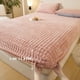 thumbnail image 4 of Sábana ajustable Cama de Invierno Plush Velvet Sombrero de Cama Unidad Padded Cubierta de Colchón Protector de Colchón Acolchado de Velvet Cubierta de Cama de Velvet, 4 of 7