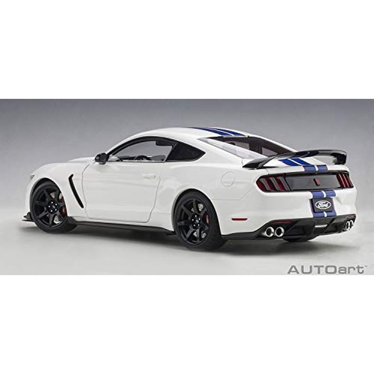 Ford Mustang Shelby GT-350R Oxford White with Lightning Blue