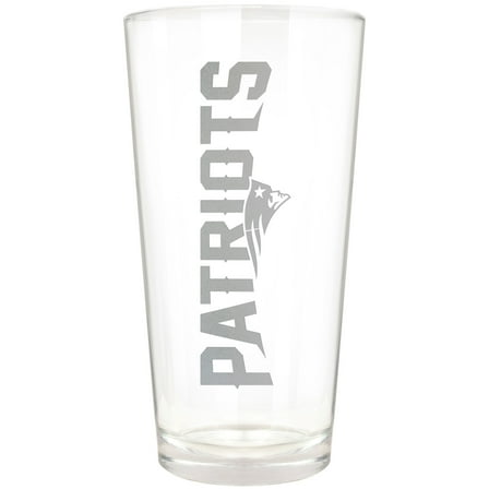 New England Patriots Etched 16oz. Vertical Rally Cry Pint Glass