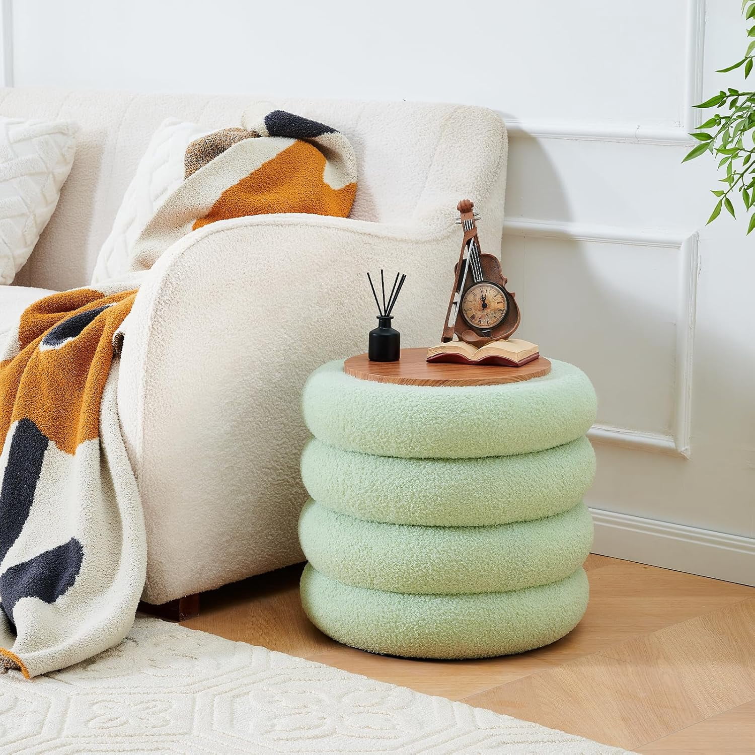 Casa Pura Furniture Round Storage Ottoman, Modern Sherpa Footstool, Teddy Vanity Stool with Flip-Top Tray, Makeup Chair for Home Decor, Upholstered Footrest for Living Room & Bedroom