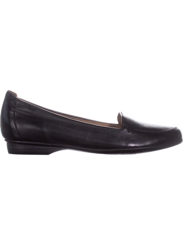 naturalizer black loafers