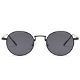thumbnail image 4 of Gafas de sol retro personalizadas para hombres y mujeres, gafas de sol redondas de montura pequeña de moda europeas y americanas, gafas de metal, 4 of 5