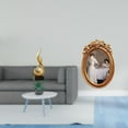 thumbnail image 2 of Escultura Moderna De Resina Con Forma De Llama Y Marco De Fotos Ornamentado. Adorno Decorativo De Mesa Para Sala De Estar, Oficina O Dormitorio. Ideal Para Exhibir Arte Y Como Recuerdo., 2 of 8