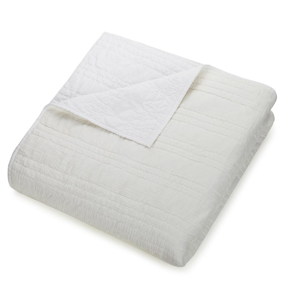 1977 Dry Goods White Atmosphere Cotton King Quilt