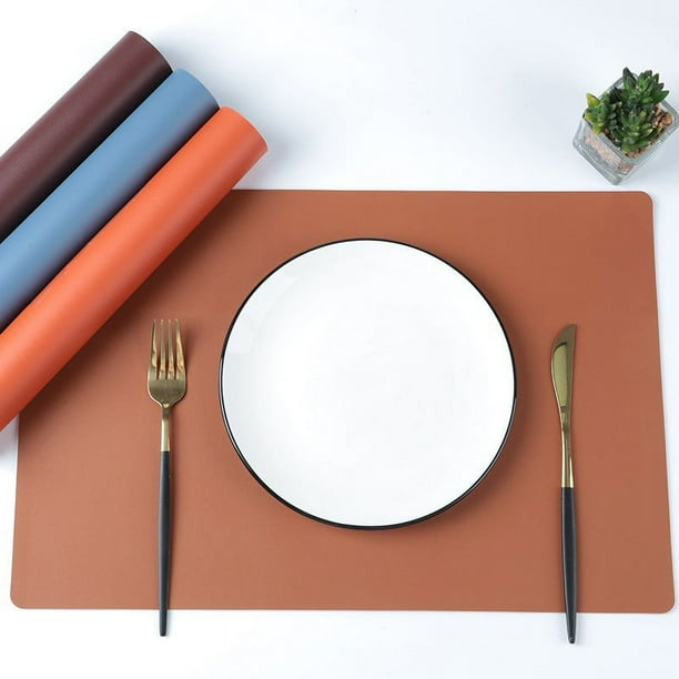 Nvzi Manteles individuales de piel sintética resistentes al calor, manteles individuales para mesa de comedor(juego de 4, tamaño 17,71 x 11,81 pulgadas, marrón)