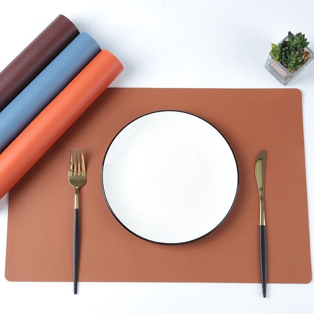Nvzi Manteles individuales de piel sintética resistentes al calor, manteles individuales para mesa de comedor(juego de 4, tamaño 17,71 x 11,81 pulgadas, marrón)