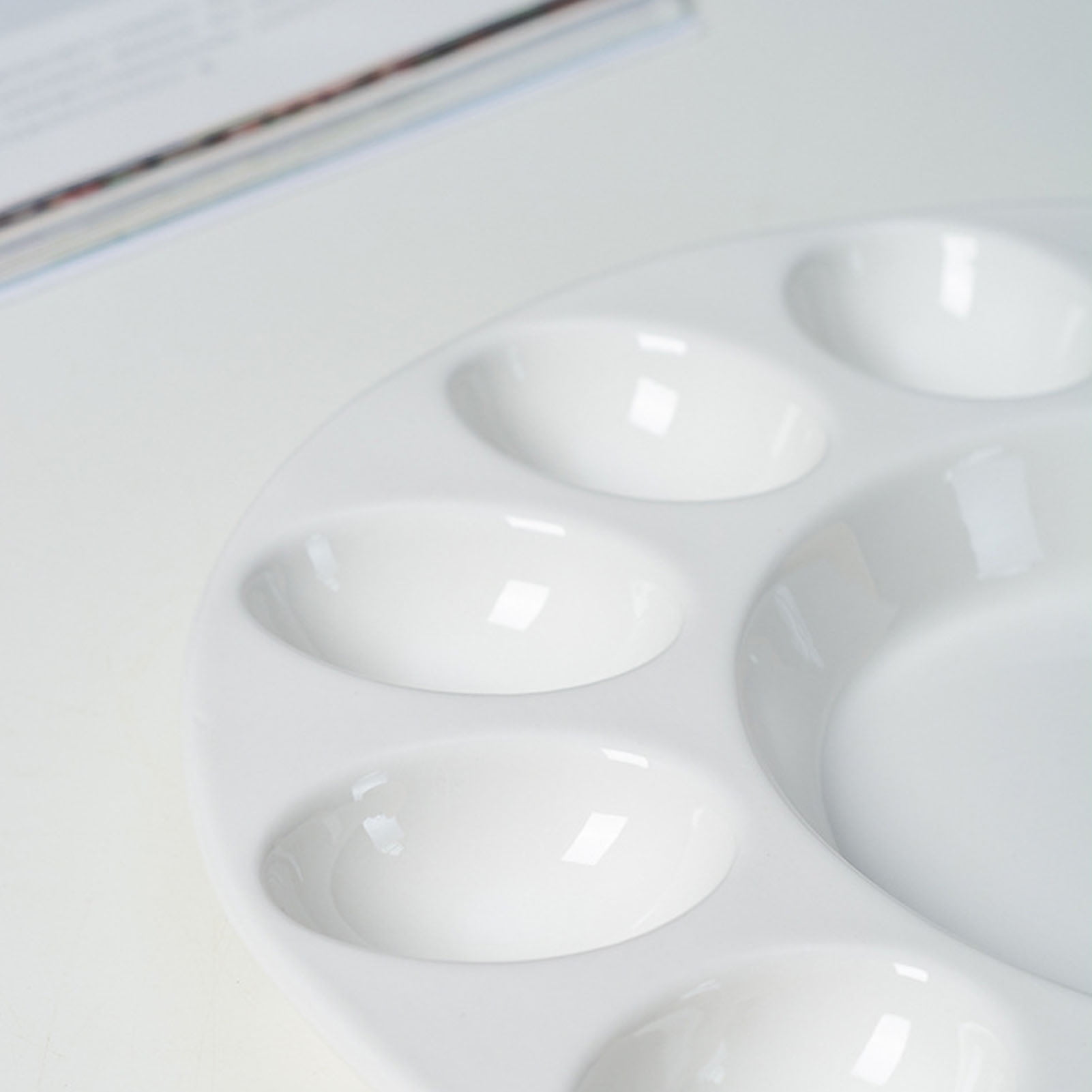 Nieyigj White Ceramic Deviled Egg Platter 12-Slot Dish Heavy-Duty Easter Egg Holder Tray Serving Plate for Refrigerator Microwave Oven Safe (12.2 Inches / 31 cm)