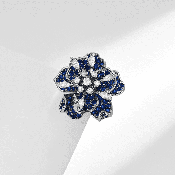 Exquisite Flower Magnetic Buckle Clothing Bag Pin Dress Coat Brooch Gift Accessories