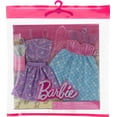 thumbnail image 2 of Conjunto de ropa de moda Barbie Fashions con 2 atuendos y accesorios, 2 of 3