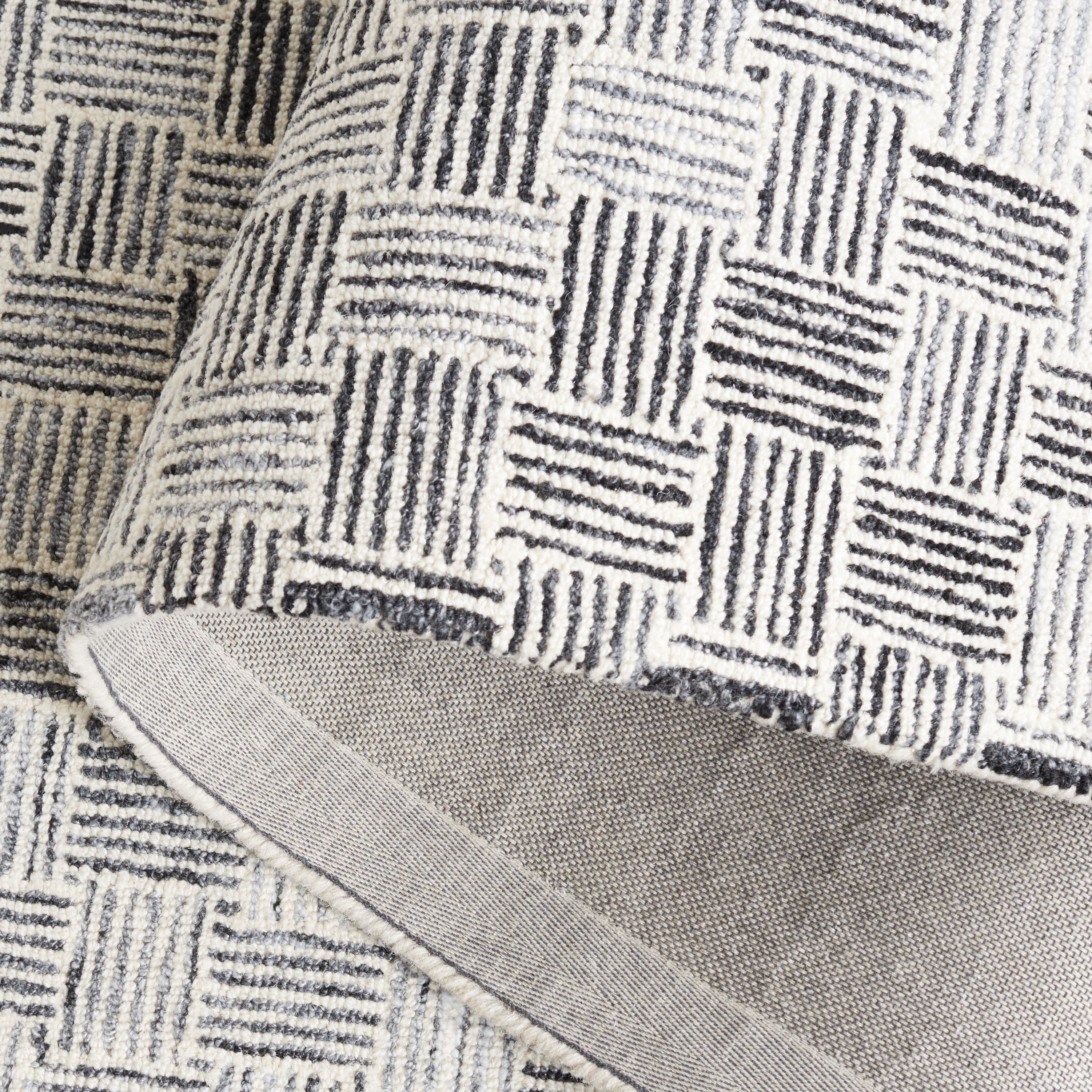 SAFAVIEH Micro-Loop Charlotte Solid Area Rug, Dark Grey/Ivory, 4' x 6'