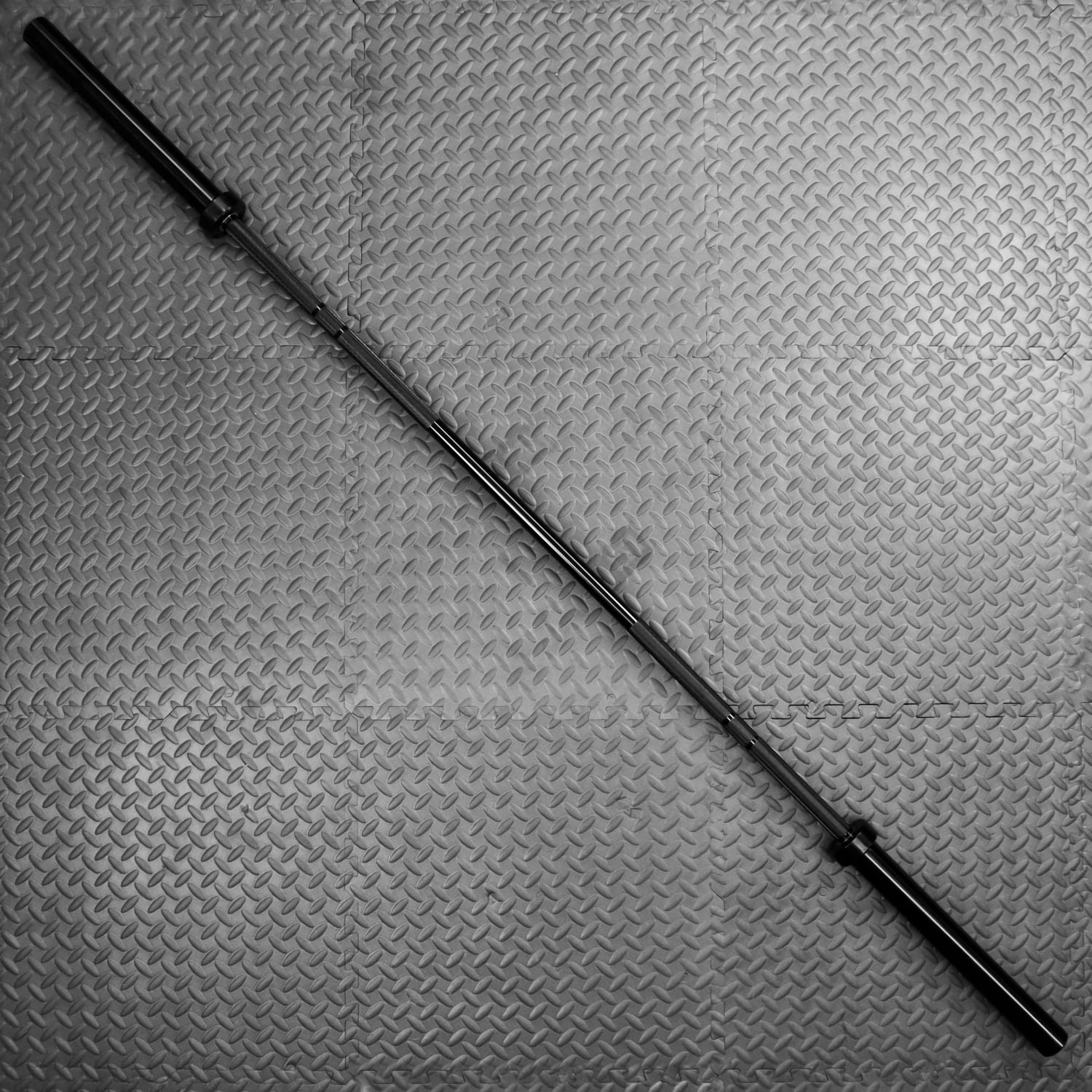 NEXO Fitness Essential Barbell - Olympic Black Chrome 20KG Bar with 2 Inch Sleeves
