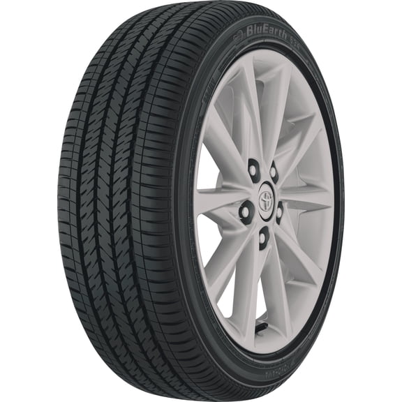 Set of 2 Yokohama Avid S34RV 235/65R17 104T Tires