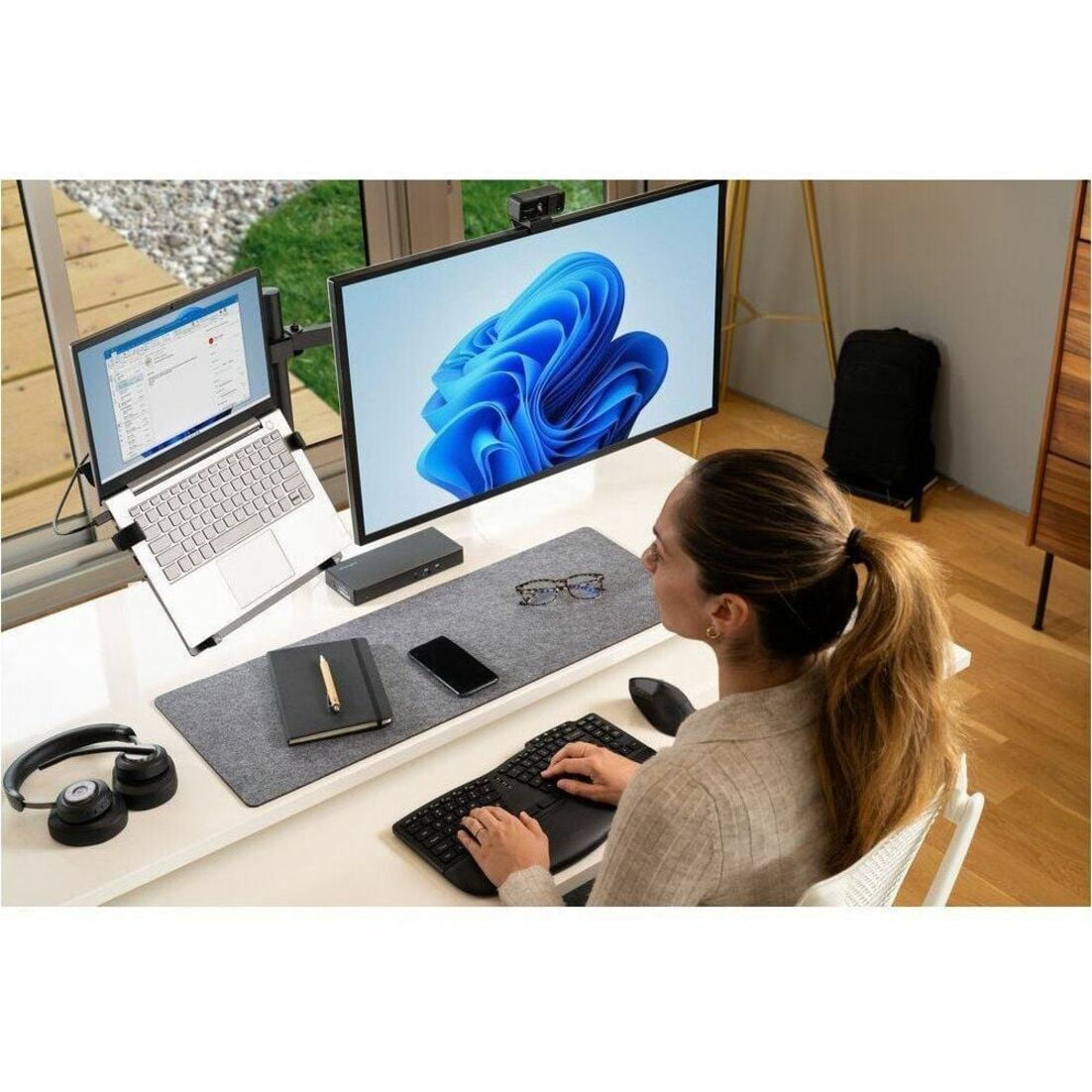 Kensington SD4781P EQ USB-C & USB-A Dual 4K Docking Station with 100W Power Delivery (k33603na)