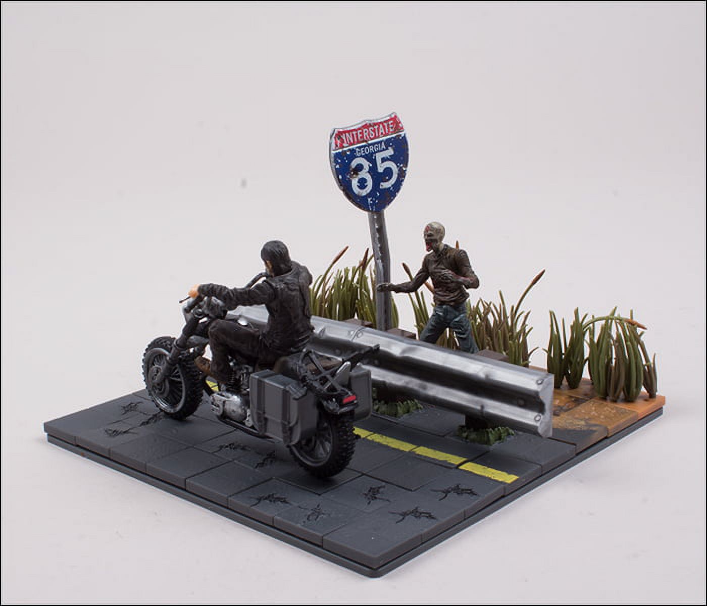 The Walking Dead Deluxe Series: Daryl with Chopper - Walmart.com