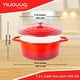 thumbnail image 2 of Olla holandesa de hierro fundido con tapa – Cacerola esmaltada antiadherente apta para horno – Batería de cocina resistente para horno holandés – Roja, 7.3 cuartos, 30 cm – de Nuovva, 2 of 5
