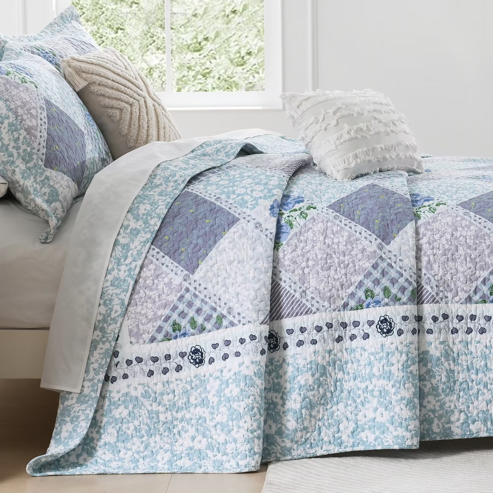 DDUOXIN California Queen Quilt Bedspread Set, 100% Cotton Blue Plaid Floral Reversible Oversized Queen Size Quilt Bedspread, Lightweight Farmhouse 3-Piece Spring Quilt for Queen Bed - 120"x102"